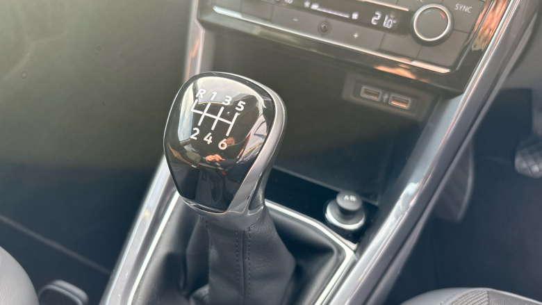 Volkswagen T-Cross 1.0 TSI 110 SEL 5dr Petrol Estate